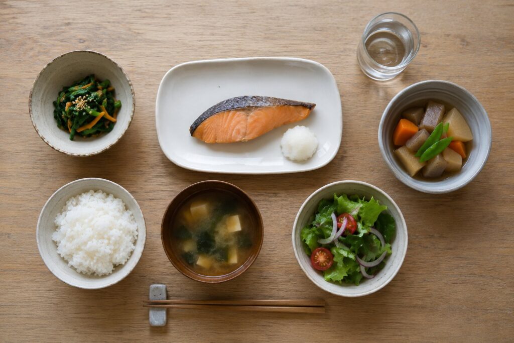 和食の献立 肌の糖化と食事のイメージ