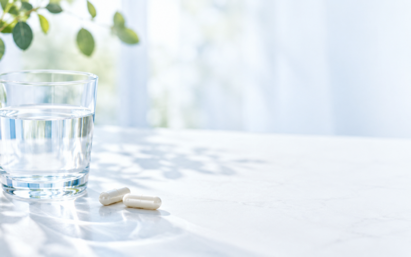 「腸内環境を整えると肌が変わる」はどこまで確かめられているのか｜腸‑皮膚軸（gut–skin axis）研究の現在地（2026年時点）と、機能性表示食品・化粧品・医薬品・再生医療の線引き